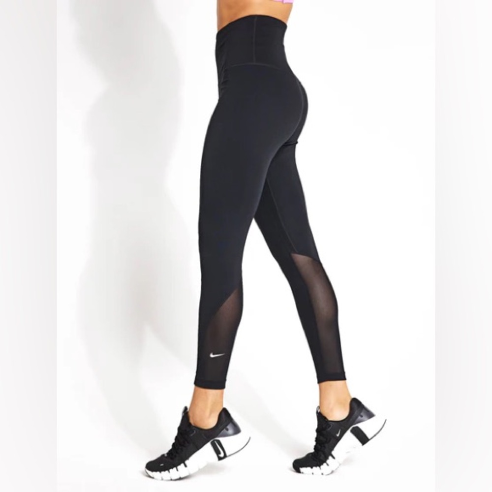 NWT Womens Nike One Dri-Fit Legging 7/8